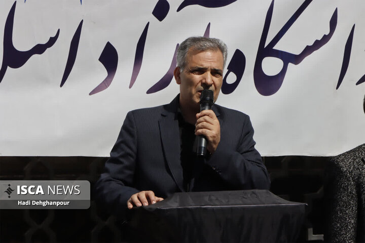 تجمع دانشگاهیان دانشگاه آزاد اسلامی خراسان رضوی در سوگ شهید آیت‌الله خامنه‌ای و اعتراض به تجاوزات دشمنان