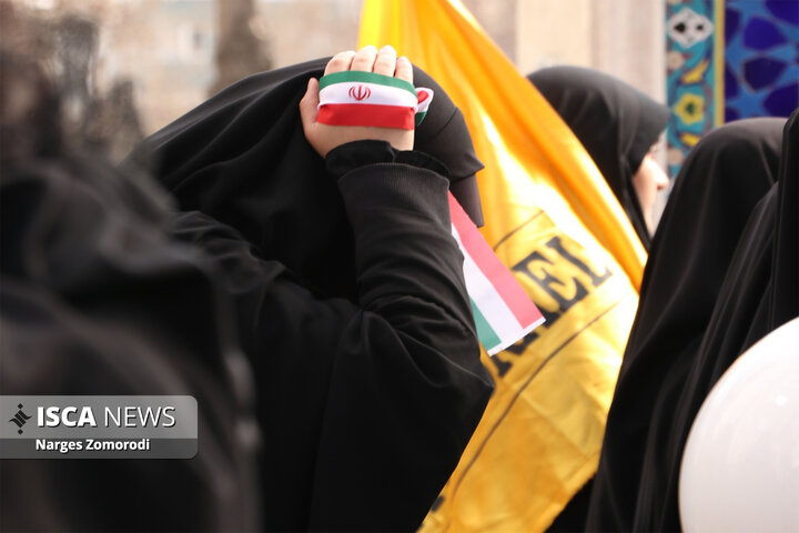 اجتماع دانشجویان مقابل نمایندگی وزارت امور خارجه در مشهد