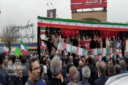 اگرچه زخمی و تنها، اما هنوز ایستاده‌ایم/ تشییع باشکوه ۲۰ جان‌فدای جنگ رمضان در شیراز