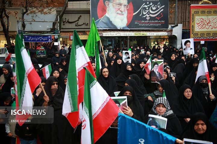 مراسم بیعت با رهبر سوم انقلاب