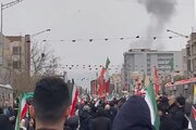 ایستادگی مردم پس از انفجار در حوالی خیابان آزادی + ویدئو