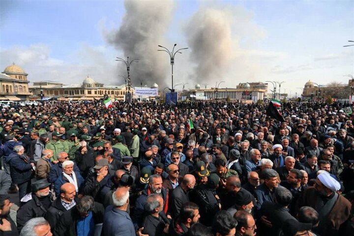 تکرار حماسه تهران در همدان/ فریاد الله‌اکبر مردم ‌زیر بمباران آمریکا