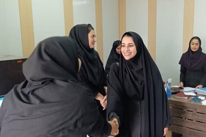 بازدید مدیرکل امور اجتماعی استانداری هرمزگان در شیرخوارگاه الزهرا بندرعباس