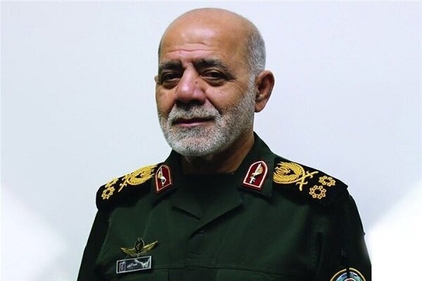 سرلشکر عبداللهی: برای پاسخ قاطع به دشمن آمادهایم سرلشکر عبداللهی: برای پاسخ قاطع به دشمن آمادهایم
