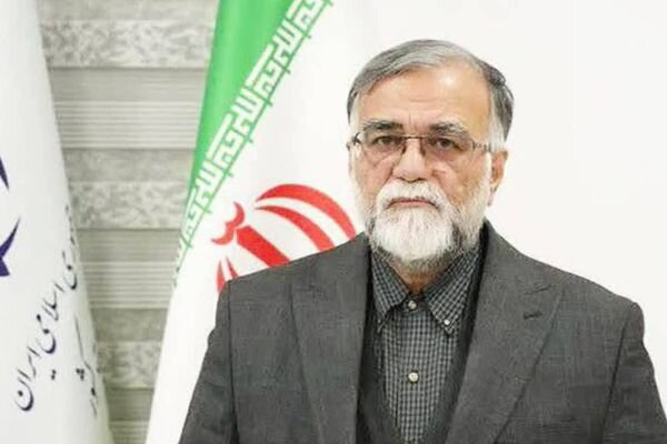 وداع مردم خرم آباد با پیکرهای شهدای حمله هوایی به شمال شهر/ برگزاری مراسم در ۳ نقطه شهر