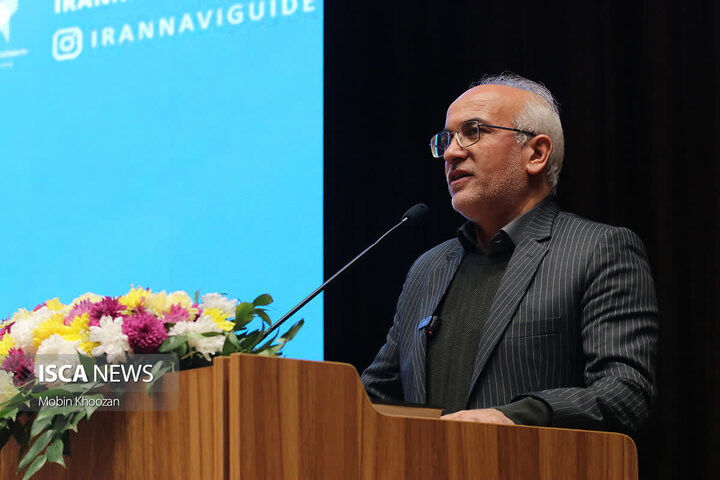 وحدت می‌تواند جامعه را در برابر جنگ ترکیبی منسجم کند