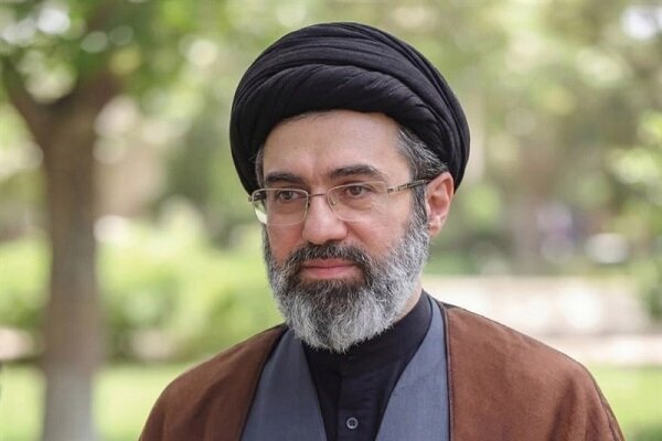 رهبرانقلاب: تنگه هرمز باید بسته بماند رهبرانقلاب: تنگه هرمز باید بسته بماند
