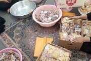 ارسال بسته‌های غذایی به جبهه‌ی مقاومت