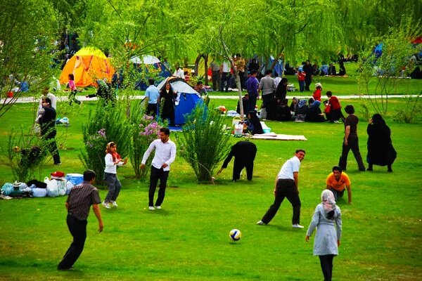 «سیزده‌به‌در» ریشه در هزاران سال تاریخ و سنت ایرانی دارد/ برای حفظ طبیعت باید فرهنگ‌سازی گسترده‌تری صورت گیرد