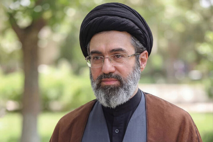 گزارش سرلشکر عبداللهی از آمادگیهای نیروهای مسلح به محضر فرمانده کل قوا گزارش سرلشکر عبداللهی از آمادگیهای نیروهای مسلح به محضر فرمانده کل قوا