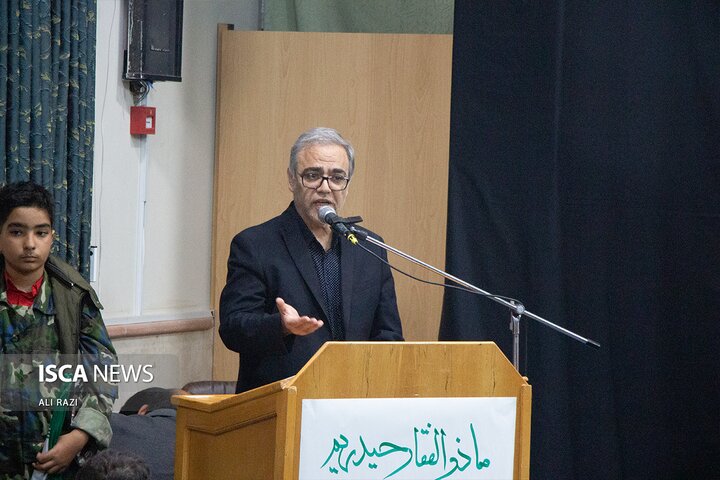اجتماع دانشگاهیان گناباد در محکومیت حمله به مراکز علمی و تجدید بیعت با رهبر انقلاب