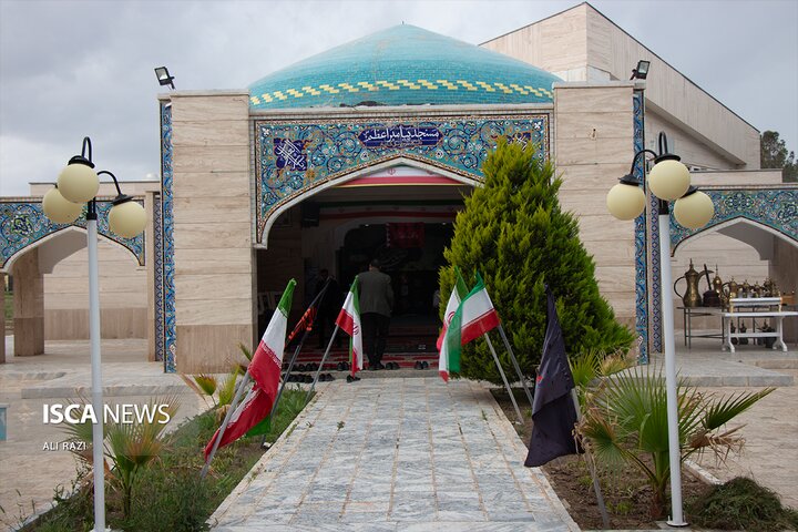 اجتماع دانشگاهیان گناباد در محکومیت حمله به مراکز علمی و تجدید بیعت با رهبر انقلاب