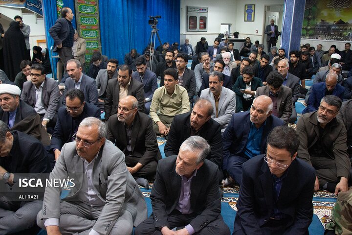 اجتماع دانشگاهیان گناباد در محکومیت حمله به مراکز علمی و تجدید بیعت با رهبر انقلاب