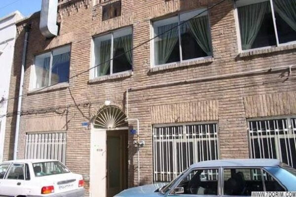 ویرانی کامل کنیسه یهودیان و خسارتِ توراتهای چندصدساله ویرانی کامل کنیسه یهودیان و خسارتِ توراتهای چندصدساله