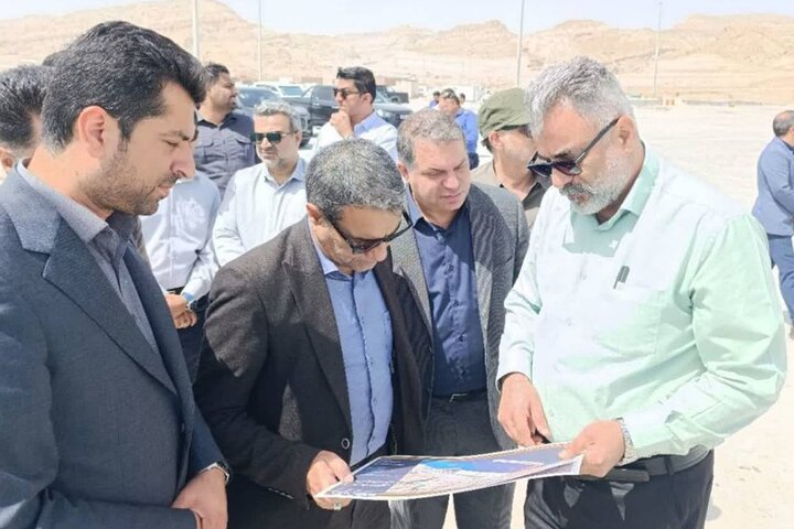 بررسی میدانی پروژه‌های صنعتی پارسیان با حضور معاون استاندار هرمزگان
