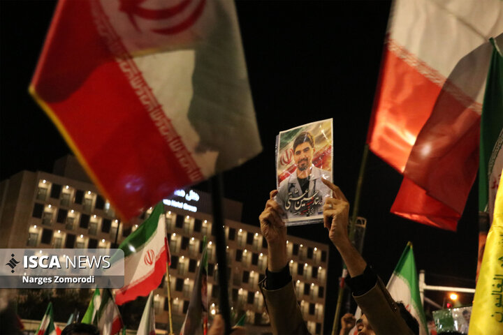 مراسم تشییع و تدفین پیکر شهید «حسین عشقی» از شهدای جنگ تحمیلی سوم در مشهد