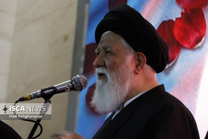دانشگاه آزاد اسلامی مشهد سوگوار شهادت قائد امت و میزبان دسته‌های عزادار مشهد