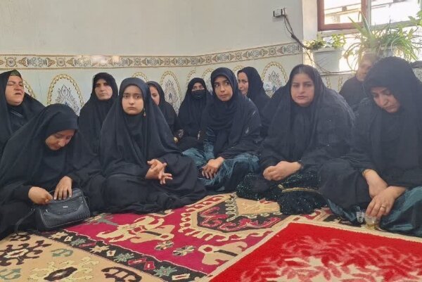 دیدار بسیجیان حوزه فاطمیه (س) سپیدار با خانواده شهیده سحر دلبرنژاد
