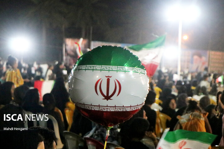 برگزاری آیین اربعین شهدای حادثه تروریستی میناب و رهبر فقید انقلاب در گلزار شهدای میناب
