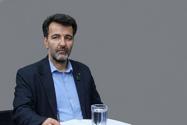 سیاست‌های ارزی غلط، تکمله‌ پازل دشمن است