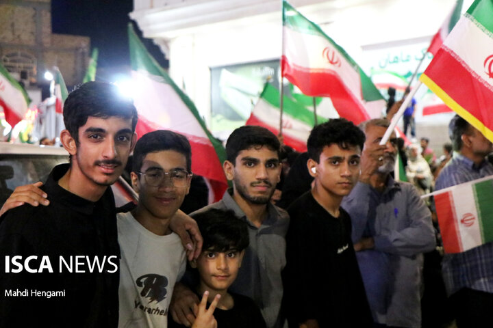 قرار چهل و هشتم مردم بندرعباس در سوگ رهبر شهید انقلاب