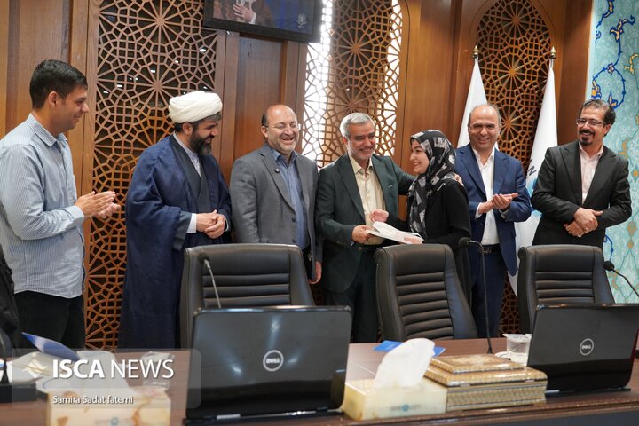 مراسم تجلیل ایسکانیوز