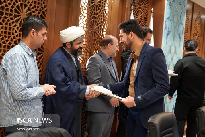 مراسم تجلیل ایسکانیوز