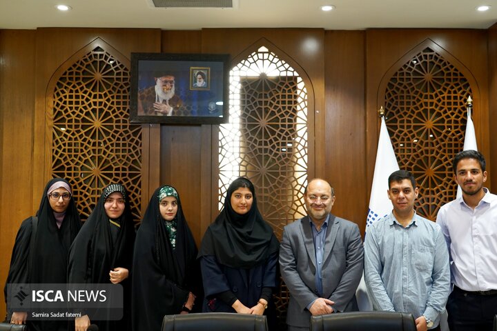 مراسم تجلیل ایسکانیوز