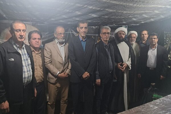 حضور پرشور مسئولان و اساتید دانشگاه آزاد یاسوج در موکب شهدای امر به‌ معروف