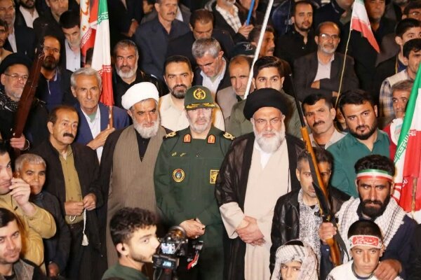 لُر بودن با تفنگ برنو؛ نماد ایستادگی ملی