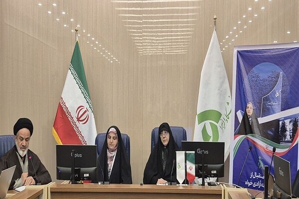 زنان ایرانی می‌توانند صدای مظلومان در میدان‌های جهانی باشند