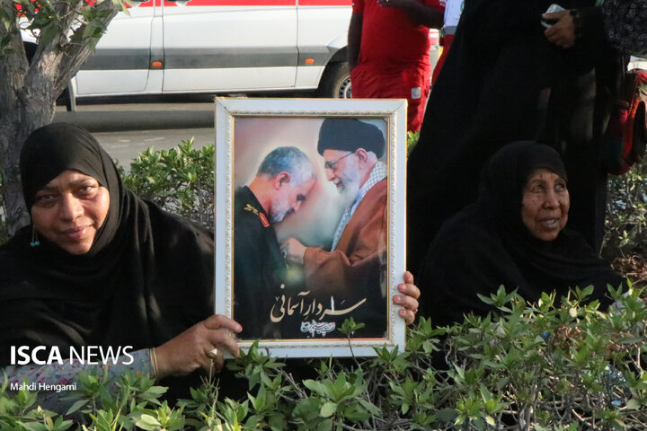برگزاری همایش بزرگ «دختران جانفدا» در بلوار ساحلی بندرعباس