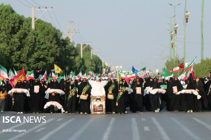 برگزاری همایش بزرگ «دختران جانفدا» در بلوار ساحلی بندرعباس