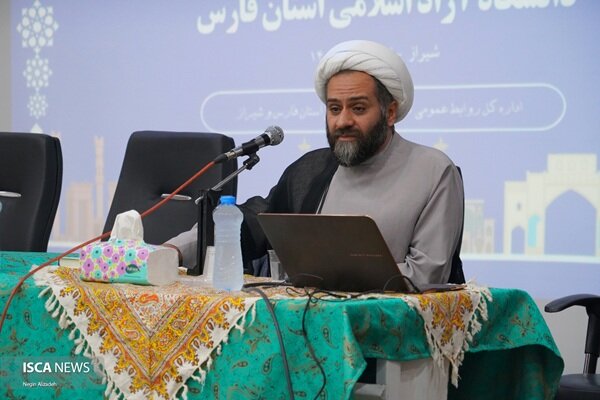 نخستین جلسه شورای استان دانشگاه آزاد شیراز