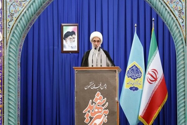 قعر آب های خلیج فارس در انتظار متجاوزان به ایران است