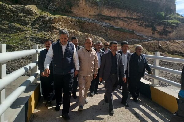 بهره‌برداری از پل ارتباطی عشایر خوزستان و لرستان