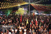 تجمع شبانه مردم ساری در میدان امام حسین(ع)