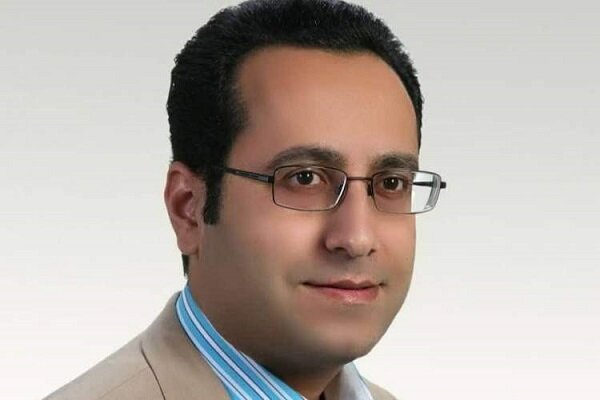 نوشتن از زندگی ائمه باید مستند باشد تا باعث تحریف نشود/ در خلق شخصیتهای فرعی میتوان از تخیل استفاده کرد نوشتن از زندگی ائمه باید مستند باشد تا باعث تحریف نشود/ در خلق شخصیتهای فرعی میتوان از تخیل استفاده کرد