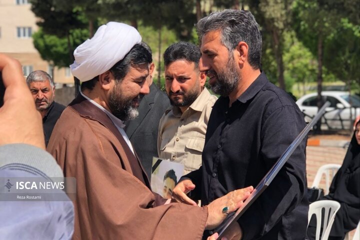 باغ شهدا دانشگاه ازاد اسلامی خرم اباد