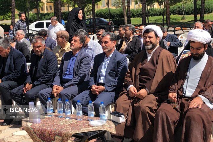 باغ شهدا دانشگاه ازاد اسلامی خرم اباد