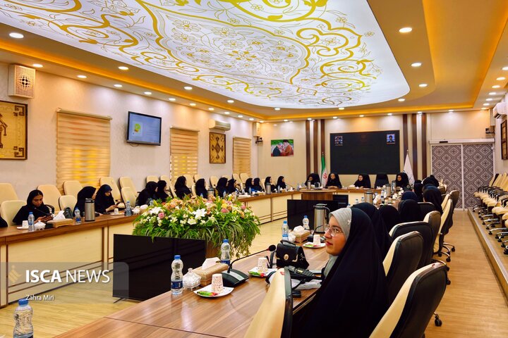 نشست،استانداری