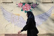 از روستاهای همدان تا دانشگاه‌ها و بازار کار؛ روایت یک استان از فرصت‌های ناتمام زنان