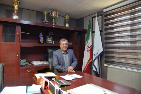 گذار از مقالهمحوری به نظریهپردازی بومی؛ لزوم بازتعریف نسبت دانشگاه و جامعه گذار از مقالهمحوری به نظریهپردازی بومی؛ لزوم بازتعریف نسبت دانشگاه و جامعه