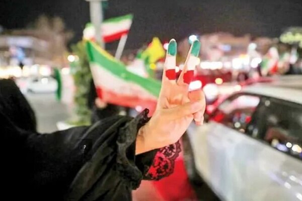 شیزوفرنی سیاسی یک جریان؛ تفکری که از تحریک مردم به اعتراف اقتدار رسید