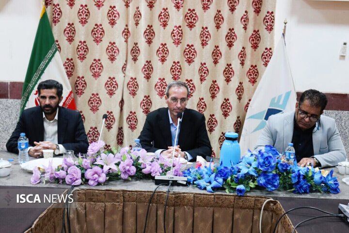 دانشگاهها سنگر تقویت قدرت ملی هستند دانشگاهها سنگر تقویت قدرت ملی هستند