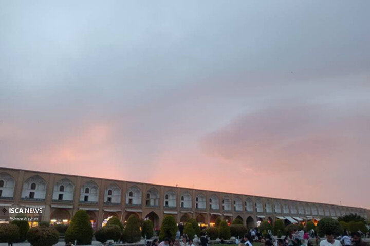 آسمان اصفهان