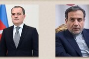 رایزنی عراقچی و وزیر امور خارجه آذربایجان درباره تحولات منطقه