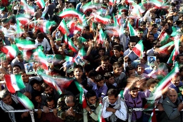 عضو کمیسیون امور داخلی: از مقصر دانستن یکدیگر ضربه می خوریم/ آتش بیار معرکه نباشیم