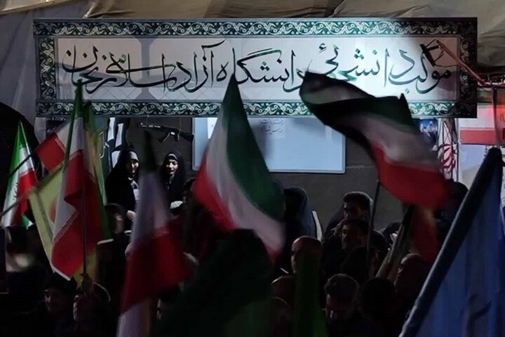 میدان انقلاب زنجان