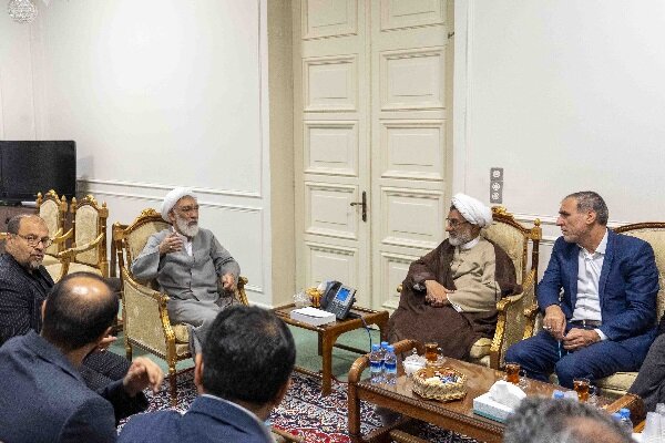 شورای عالی انقلاب فرهنگی ظرفیت خود را برای تقویت مرکز اسناد انقلاب اسلامی به میدان میآورد شورای عالی انقلاب فرهنگی ظرفیت خود را برای تقویت مرکز اسناد انقلاب اسلامی به میدان میآورد
